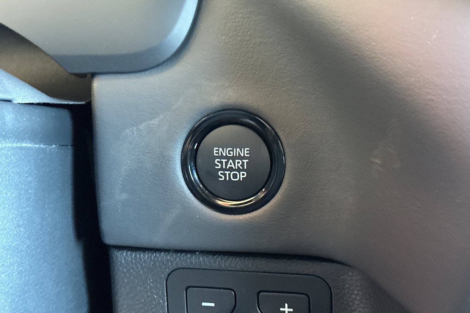 New 2026 Toyota Tundra Platinum AWD/4WD image 24