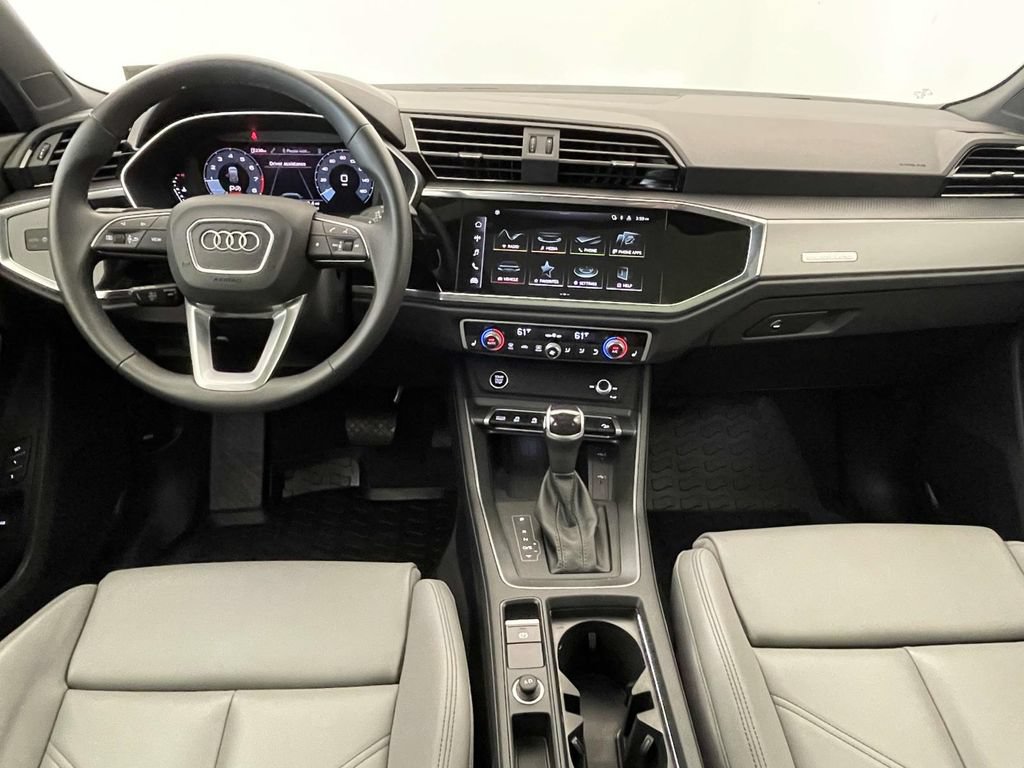 Certified 2025 Audi Q3 2.0T Premium w/ Convenience Package AWD/4WD image 23