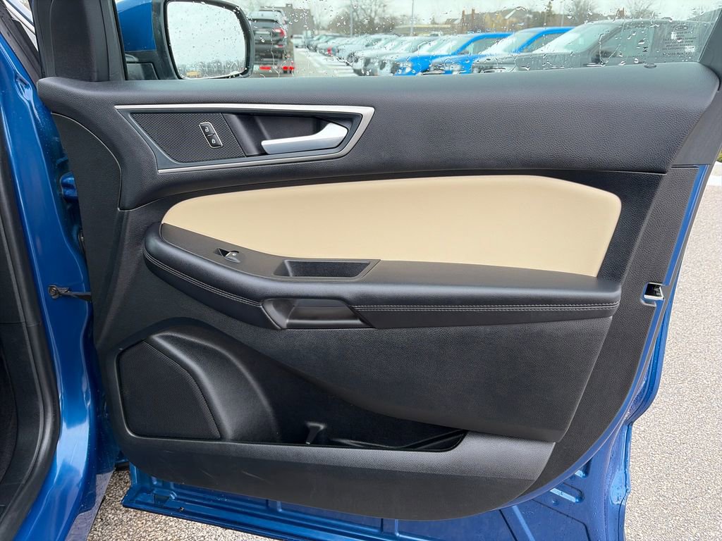 Used 2024 Ford Edge SEL w/ Convenience Package image 13