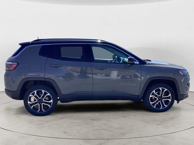 Used 2022 Jeep Compass Limited AWD/4WD image 6