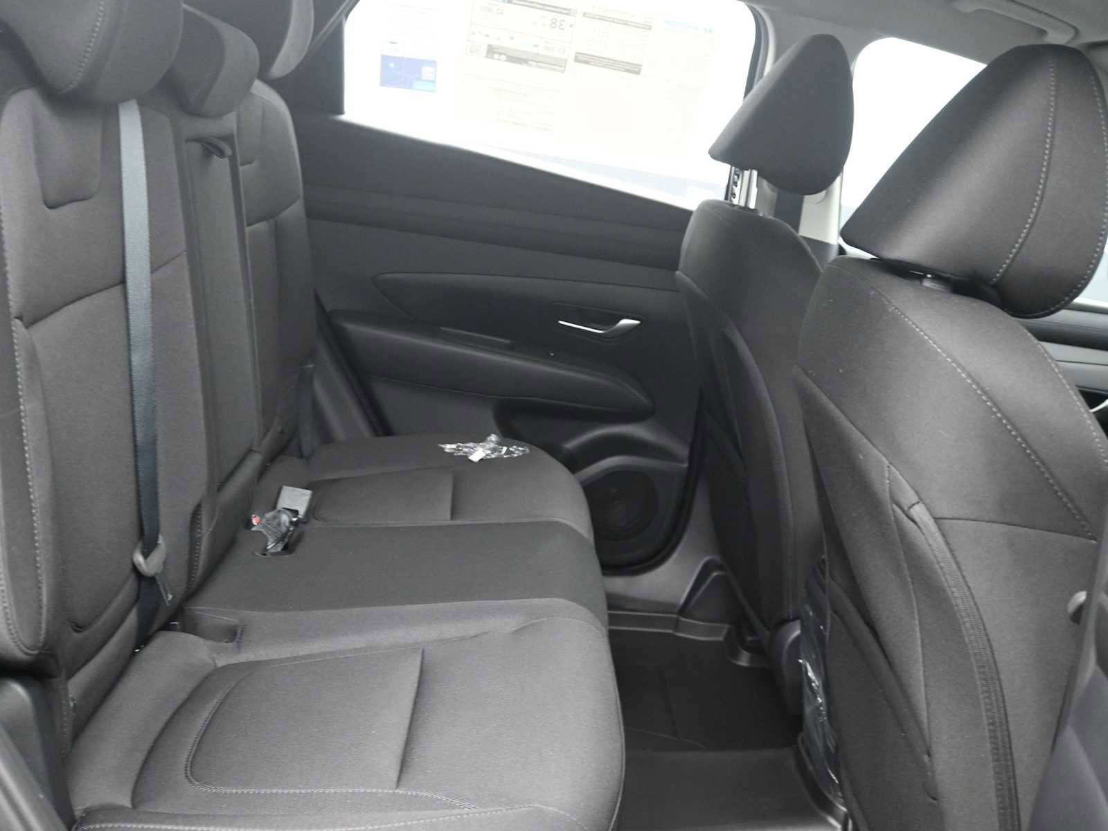 New 2026 Hyundai Tucson Blue SE image 12