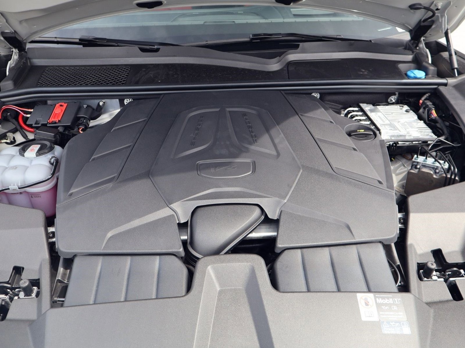 New 2026 Porsche Cayenne image 26