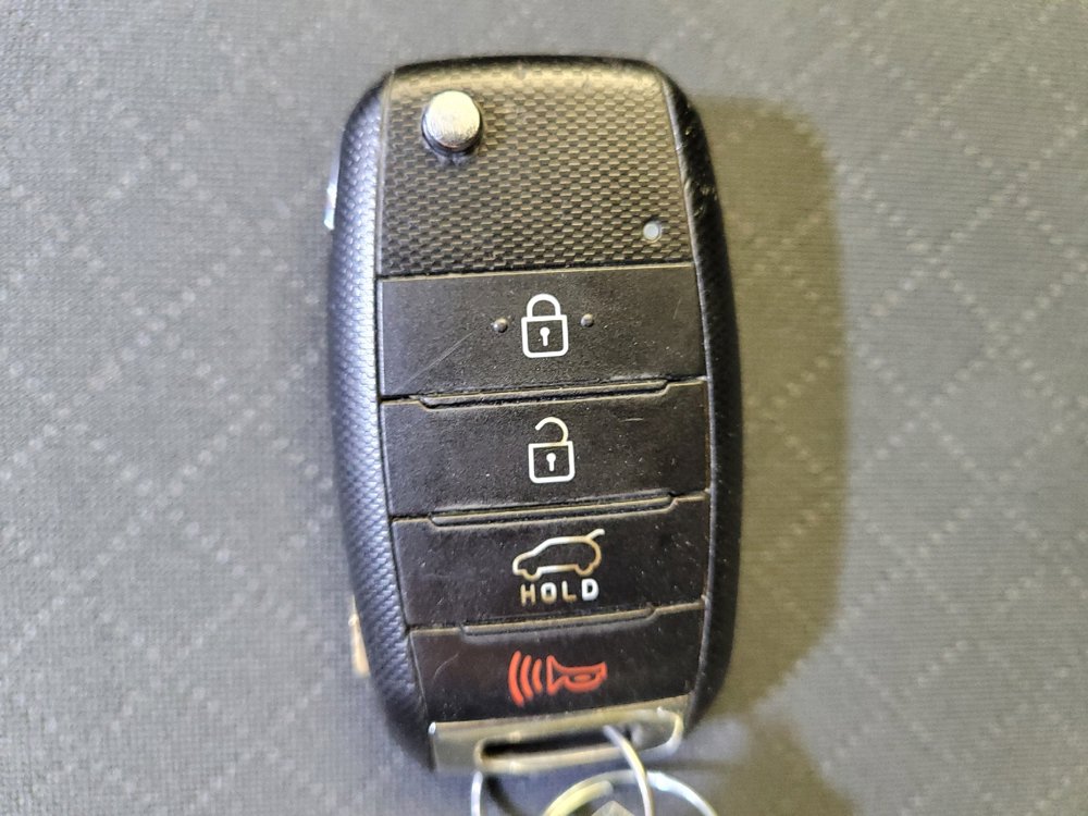 Used 2016 Kia Sorento LX image 32