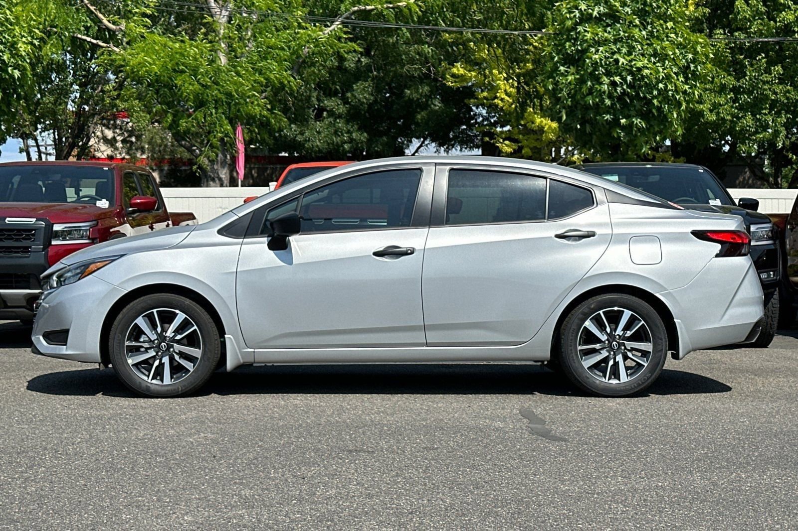 Used 2025 Nissan Versa S w/ S Plus Package image 33