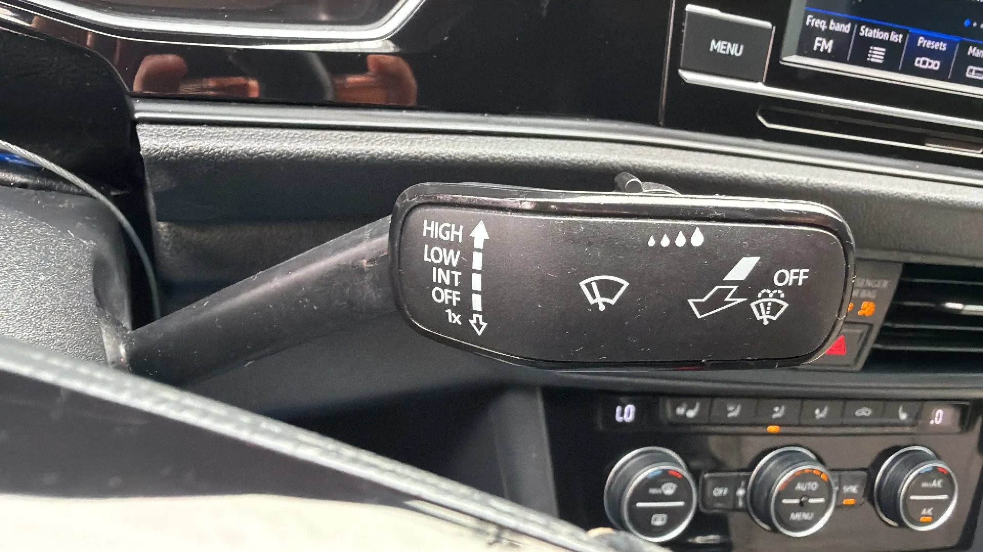 Used 2020 Volkswagen Jetta R-Line w/ R-Line Cold Weather Package FWD image 13