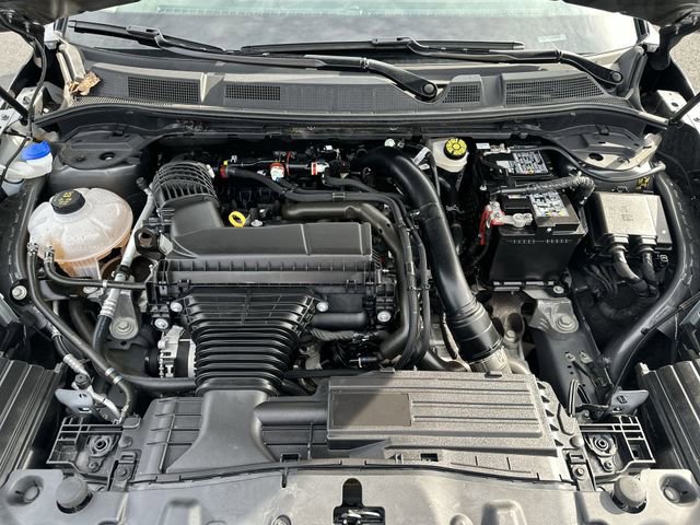 Used 2025 Lincoln Corsair AWD w/ Equipment Group 101A image 20