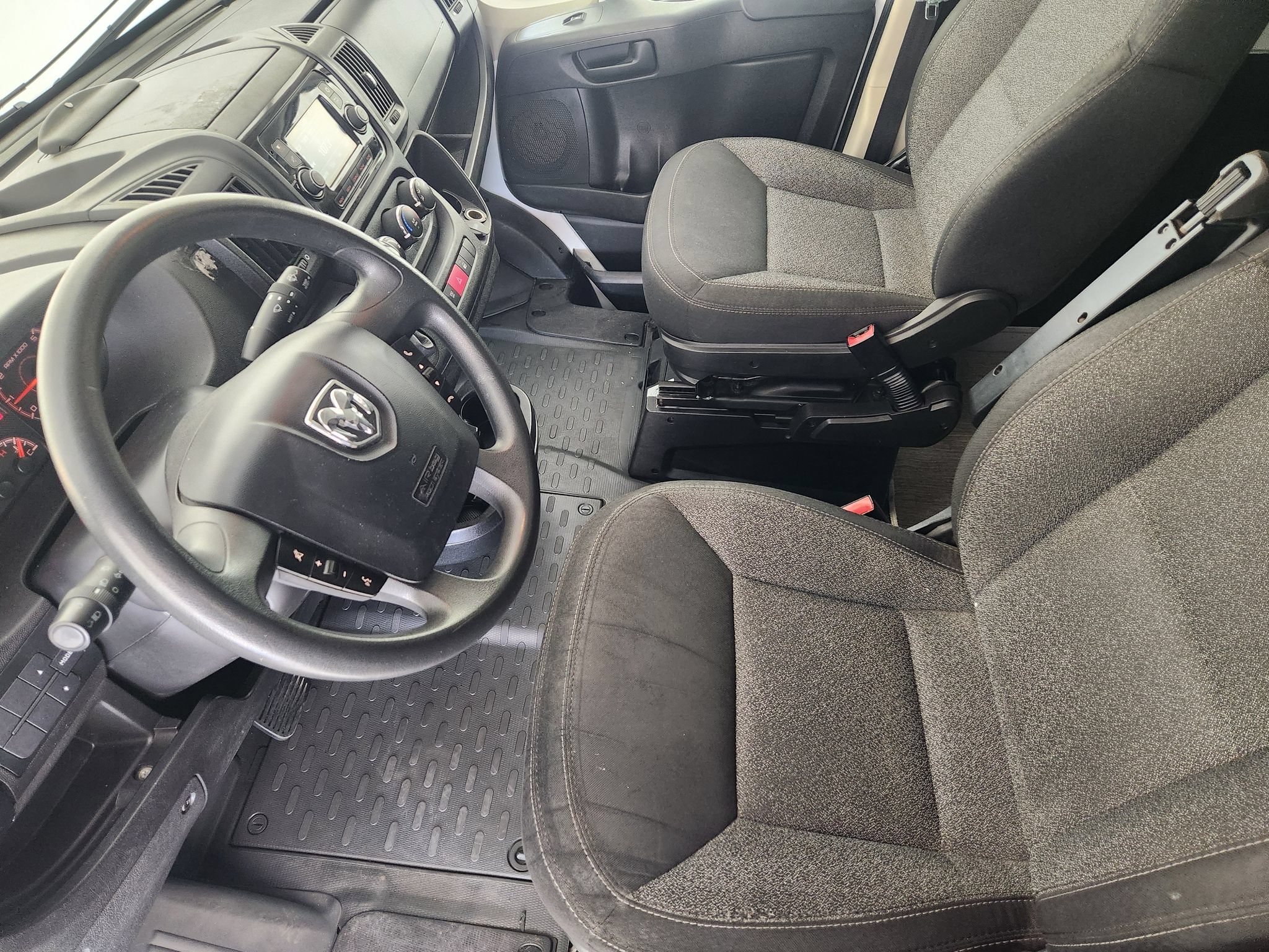Used 2019 RAM ProMaster 2500 FWD image 12