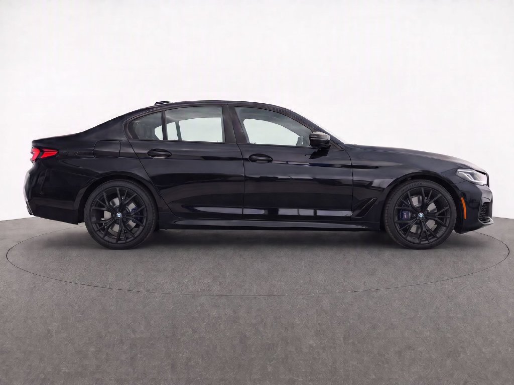 Certified 2023 BMW 530i xDrive w/ M Sport Package AWD/4WD image 7