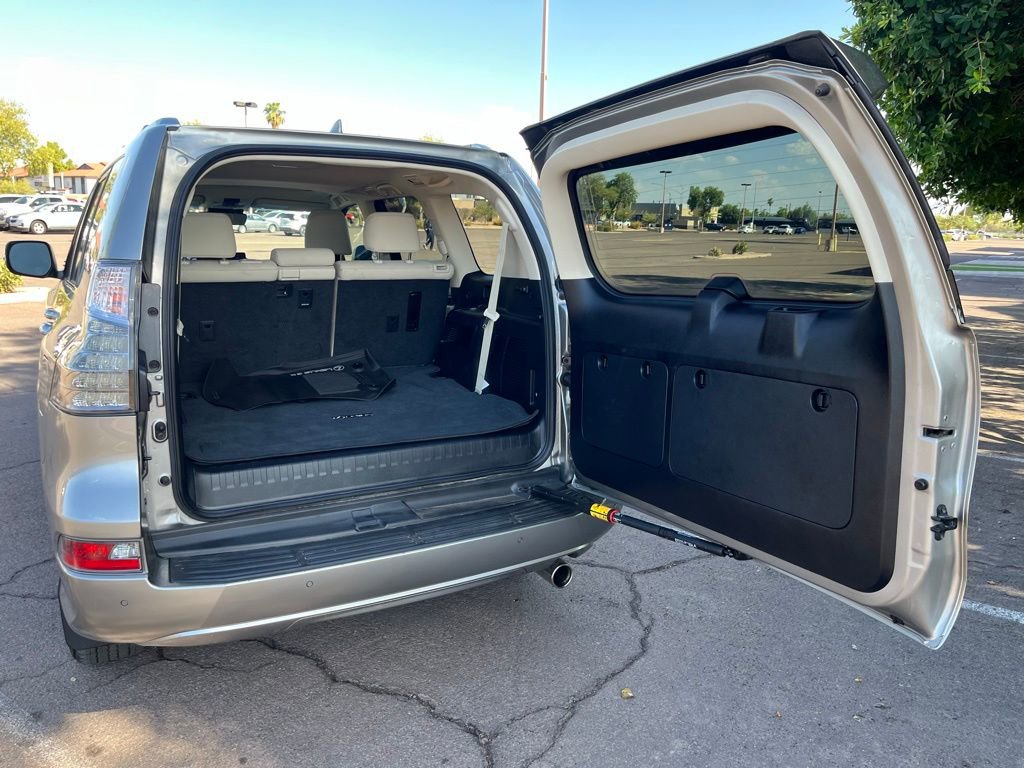 Used 2023 Lexus GX 460 Premium image 12
