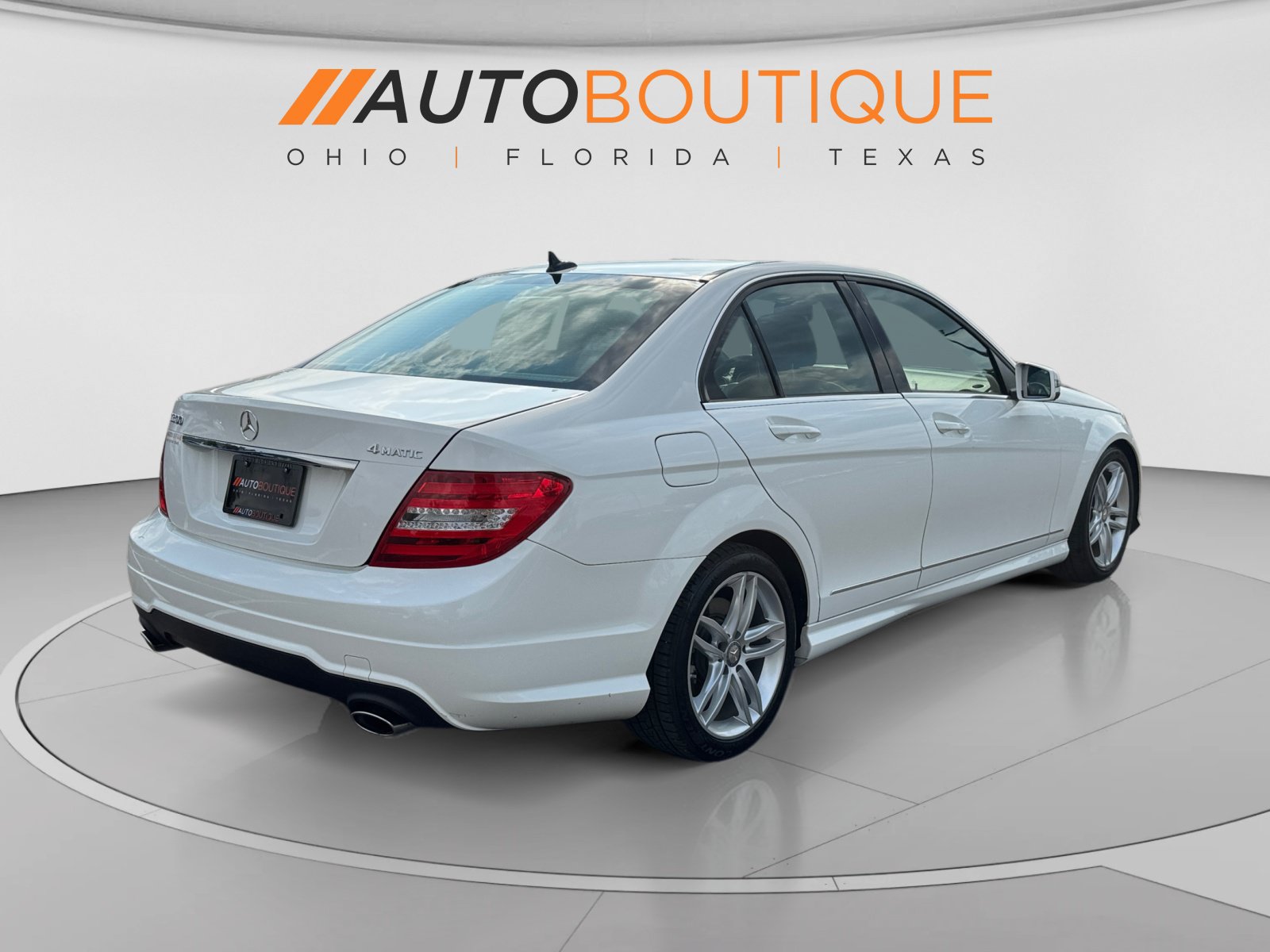 Used 2013 Mercedes-Benz C 300 4MATIC Sedan image 5