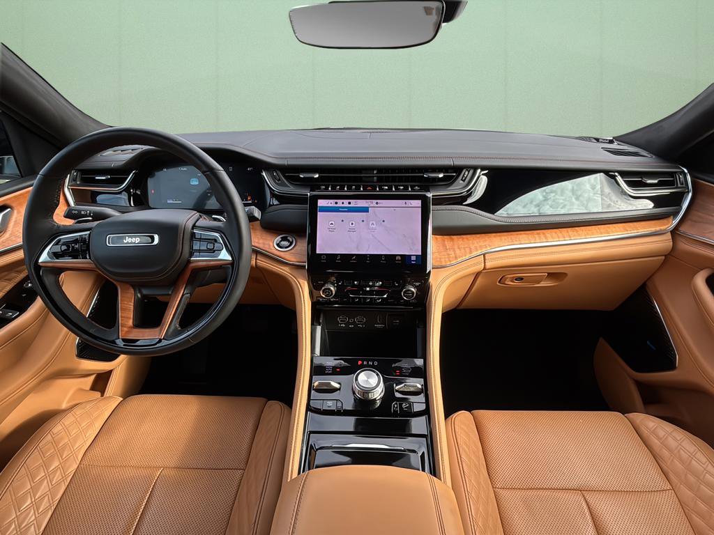 Used 2024 Jeep Grand Cherokee L Summit image 25