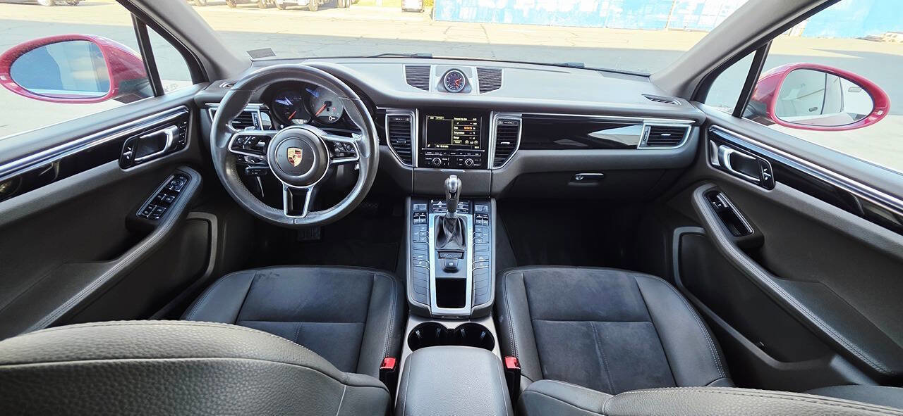 Used 2016 Porsche Macan S image 16