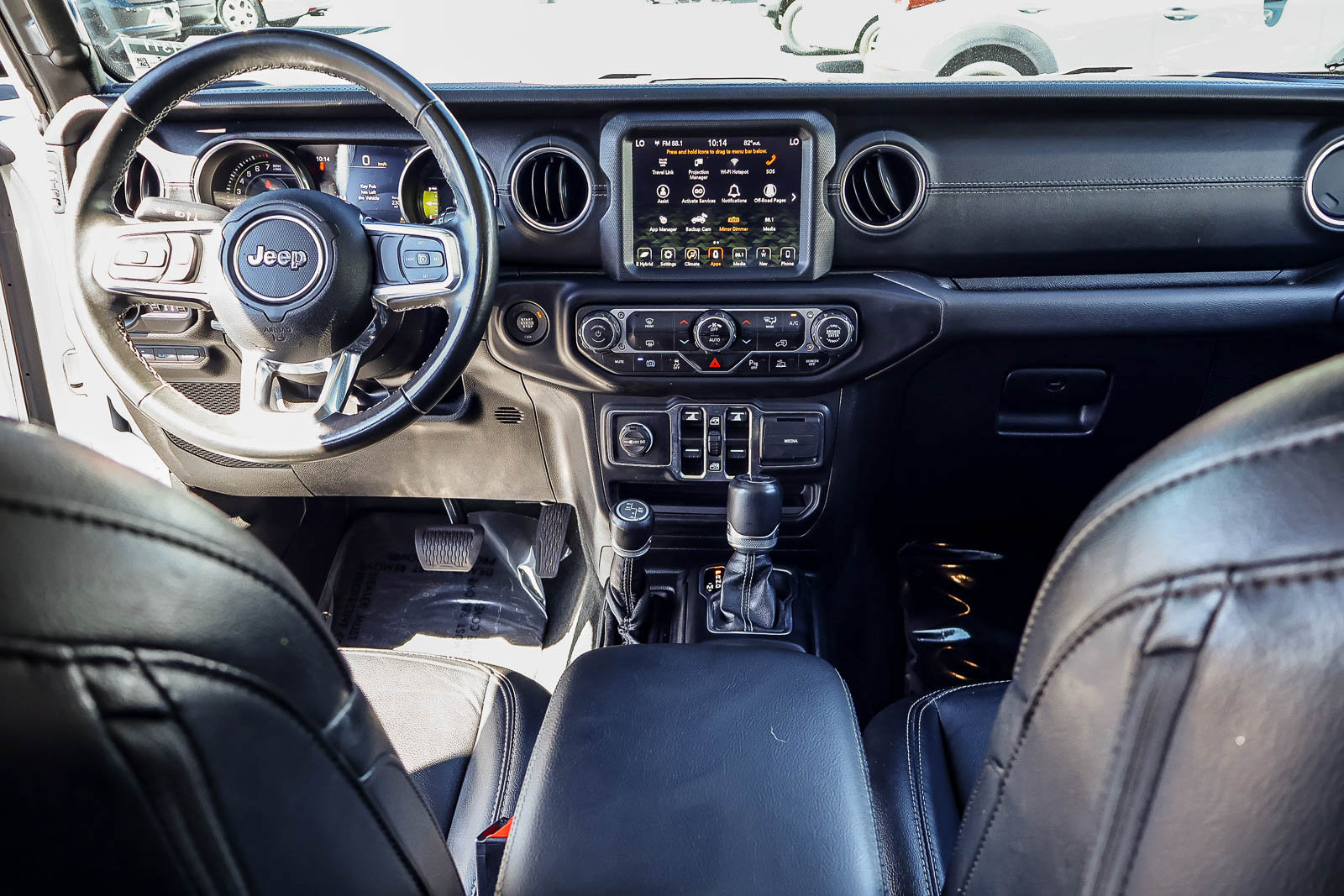 Used 2022 Jeep Wrangler Unlimited Sahara w/ Safety Group AWD/4WD image 8