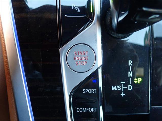 Used 2021 BMW X7 xDrive40i w/ M Sport Package image 29