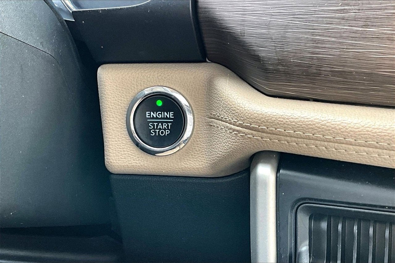 Used 2024 Ford Expedition Max Limited image 29