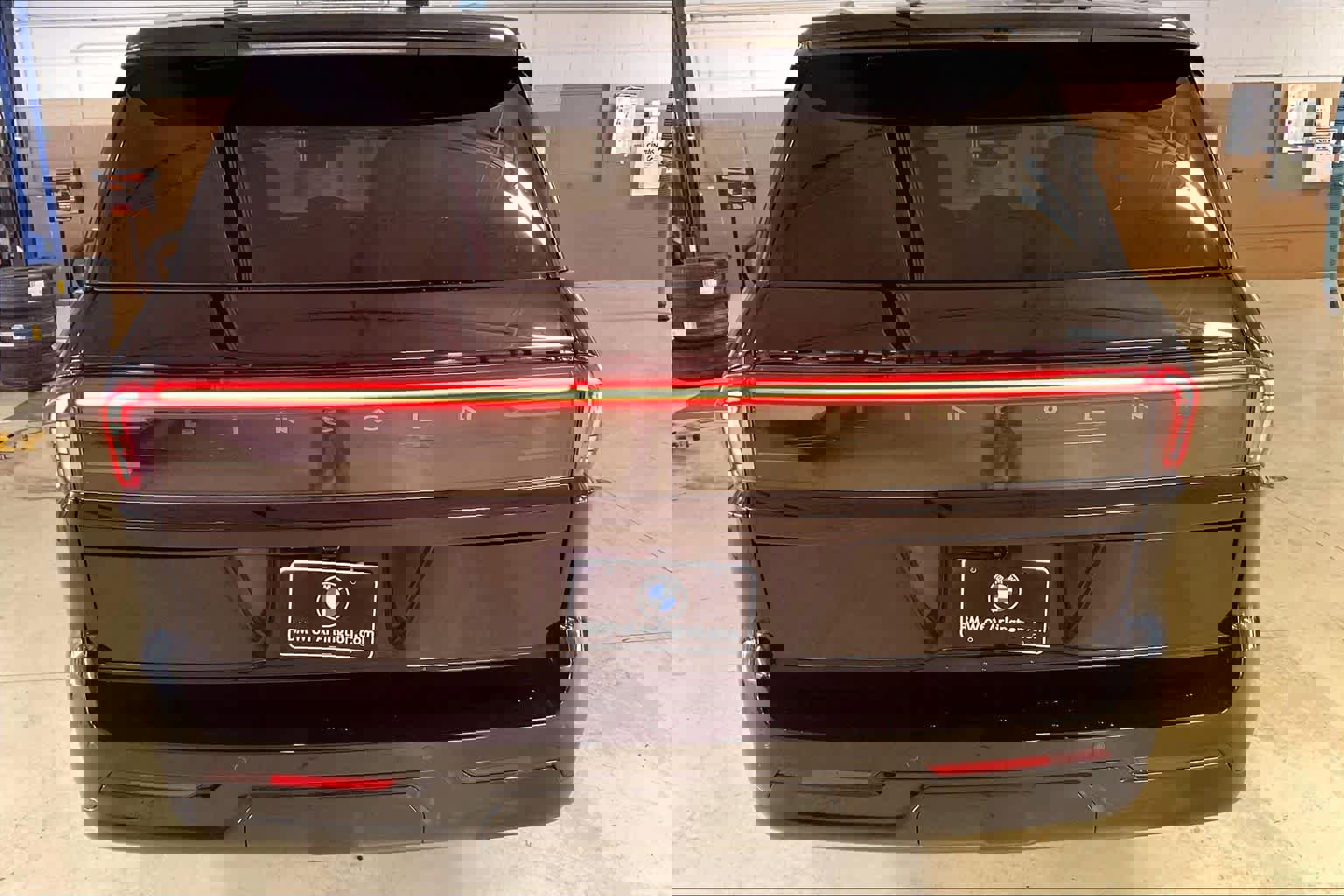 Used 2025 Lincoln Navigator Black Label AWD/4WD image 30