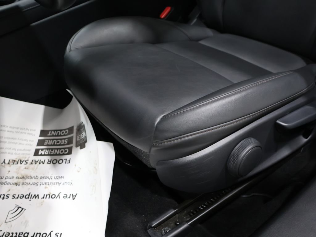 Used 2024 MAZDA MAZDA3 s image 11