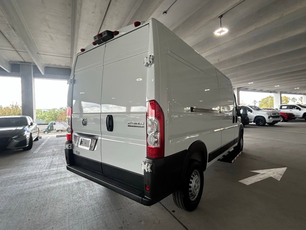 Used 2025 RAM ProMaster 2500 w/ Convenience Group image 5