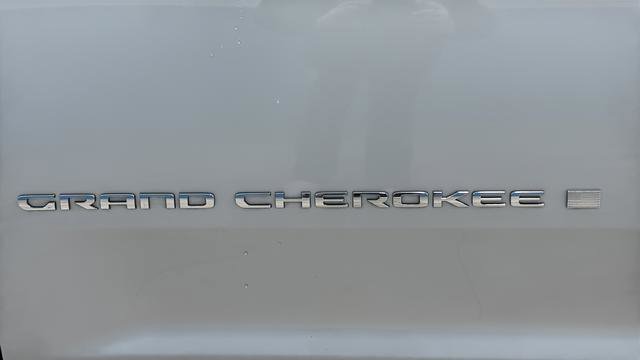 Used 2022 Jeep Grand Cherokee L Limited image 39