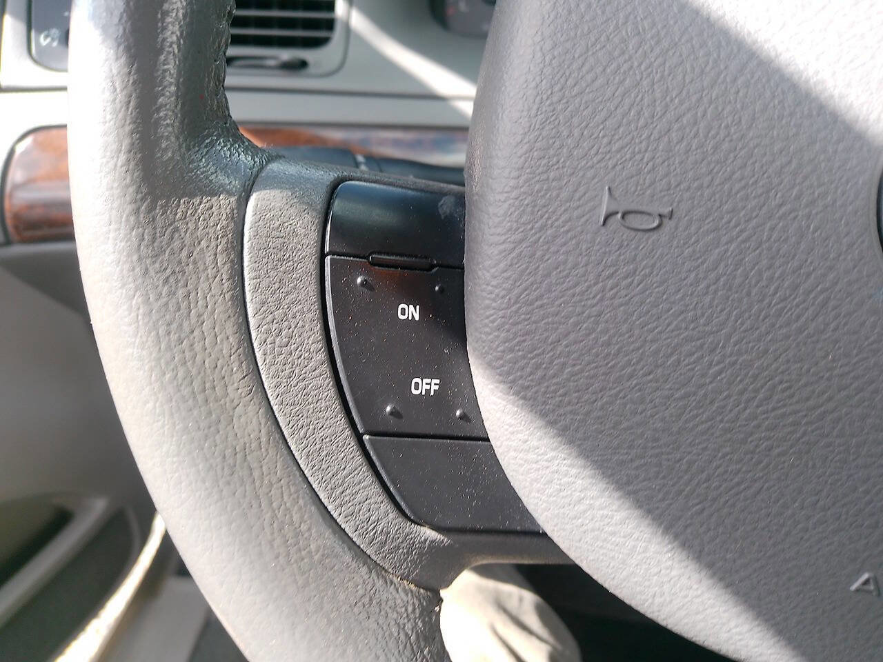 Used 2005 Mercury Grand Marquis LS image 15