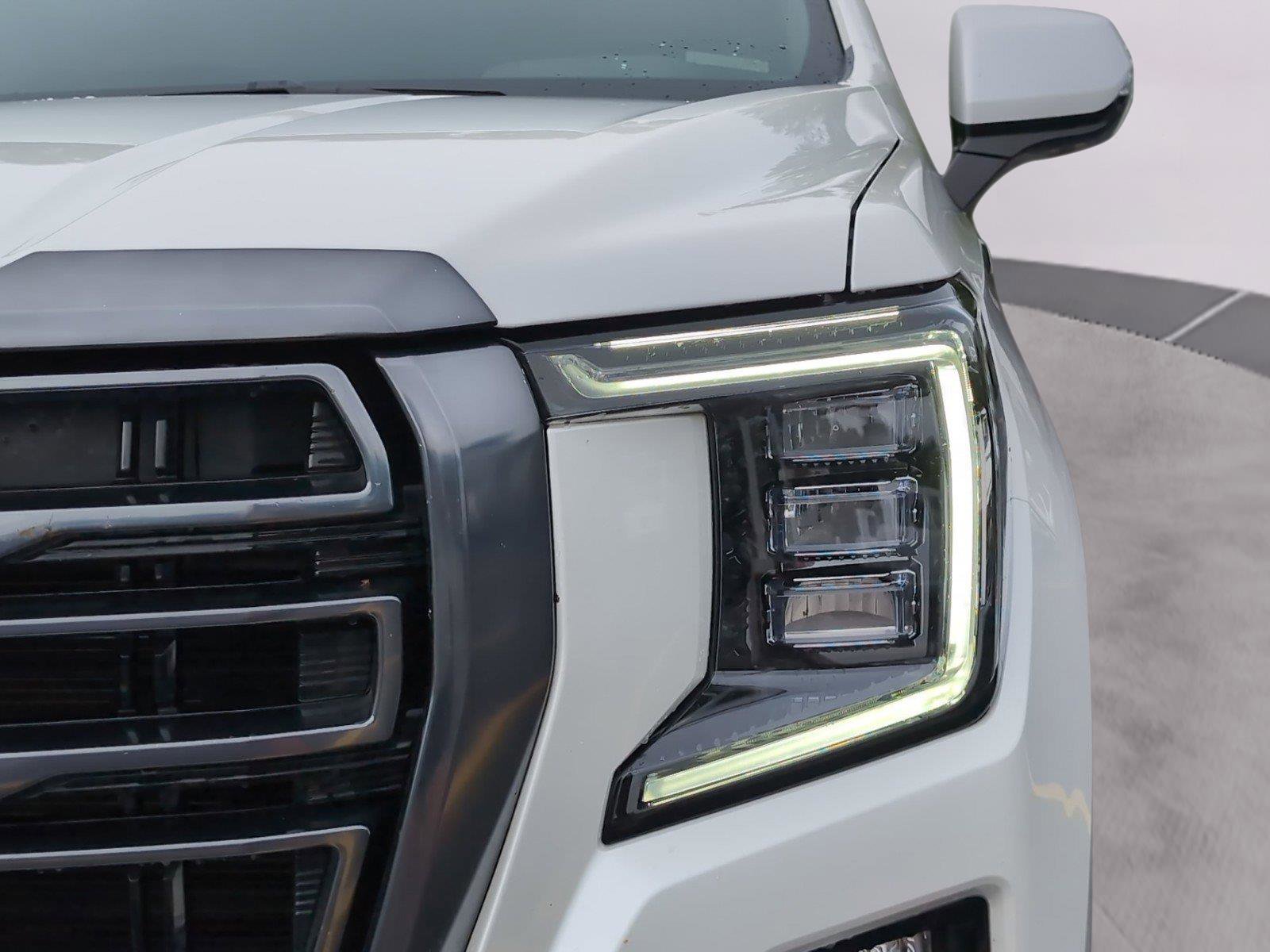Used 2023 GMC Yukon AT4 AWD/4WD image 38