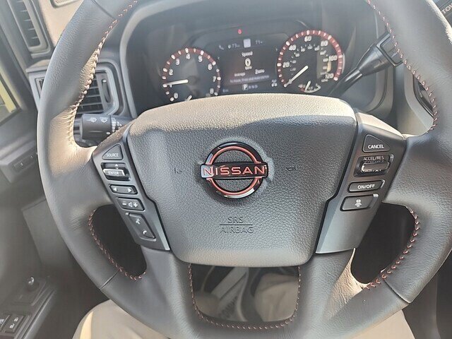 New 2023 Nissan Titan PRO-4X w/ Pro-4x Convenience Package AWD/4WD image 11