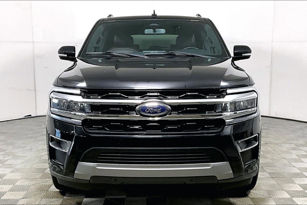 Used 2023 Ford Expedition Max Limited image 3