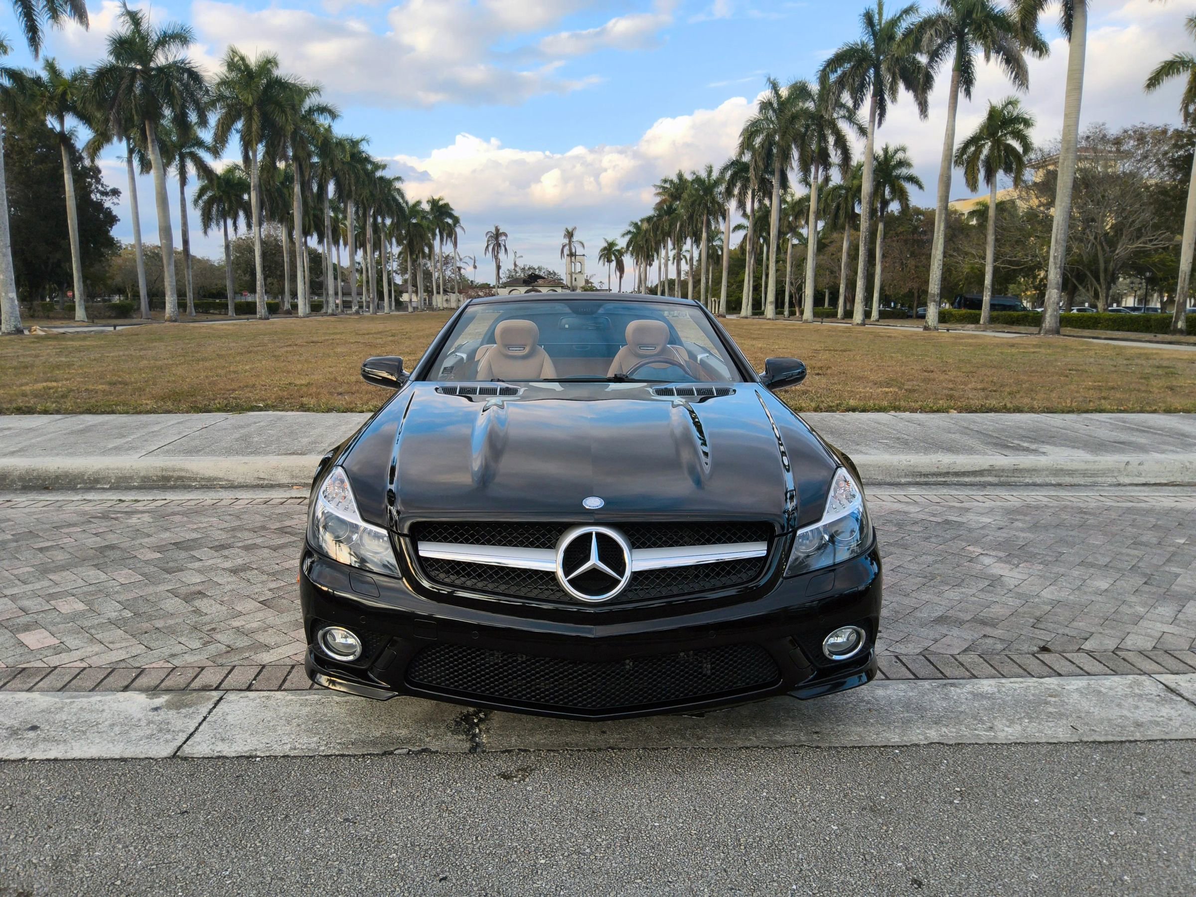 Used 2012 Mercedes-Benz SL 550 image 3