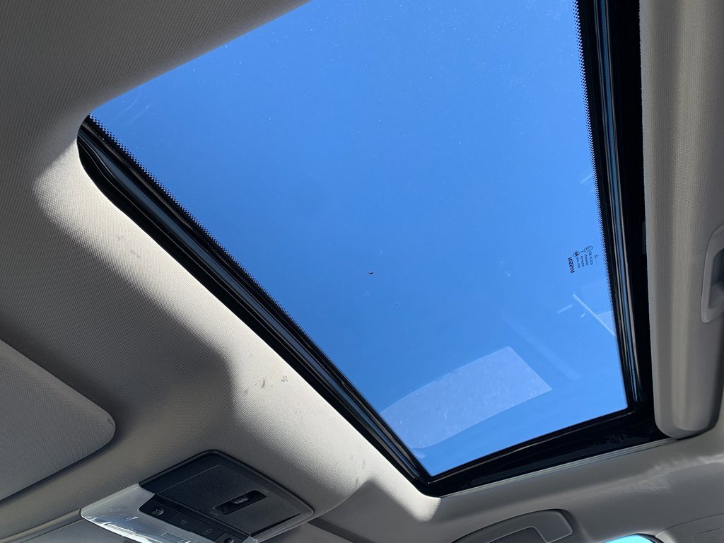 New 2025 Nissan Altima 2.5 SR image 16