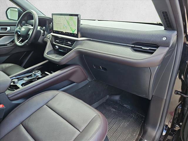 Used 2025 Ford Explorer Platinum RWD image 23
