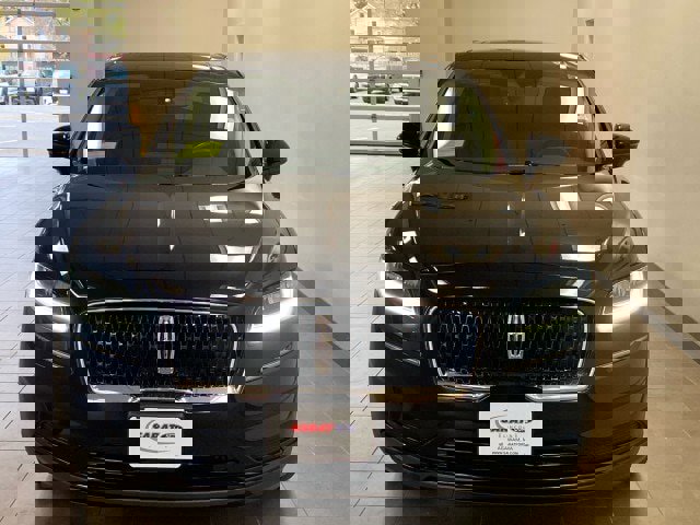 Certified 2023 Lincoln Nautilus Reserve w/ Monochromatic Package image 3