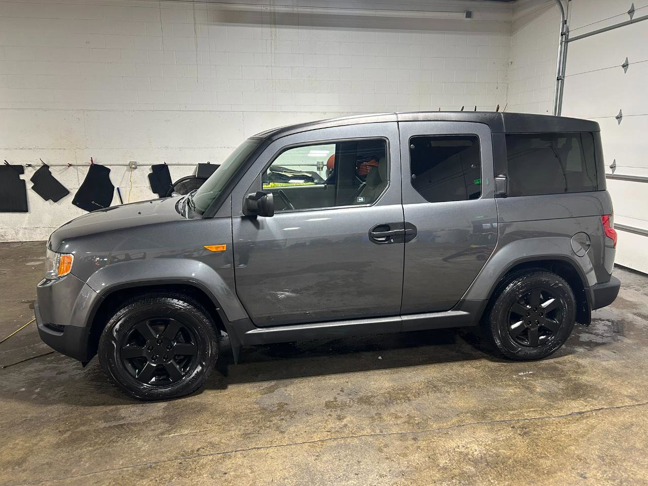 Used 2011 Honda Element EX image 8