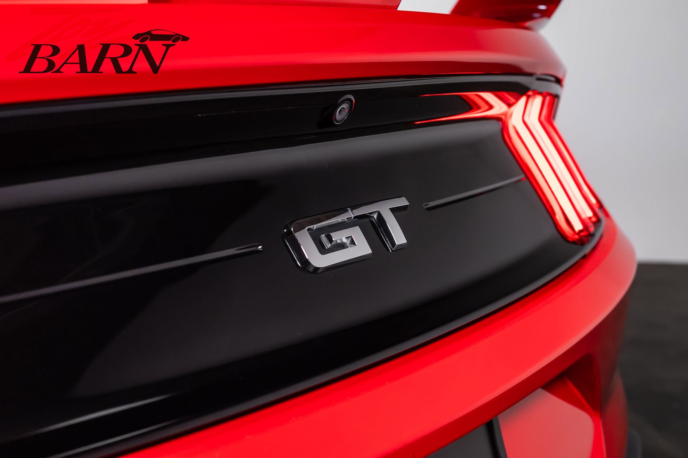Used 2018 Ford Mustang GT Premium w/ GT Performance Package RWD image 12