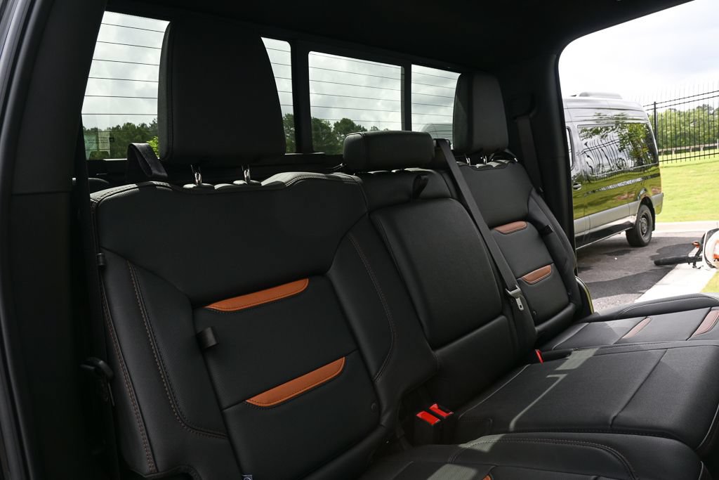 Used 2026 GMC Sierra 2500 AT4 w/ AT4 Premium Plus Package AWD/4WD image 19