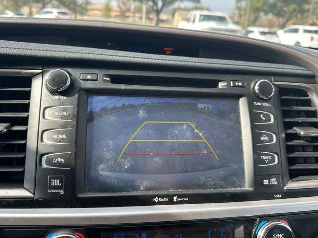 Used 2015 Toyota Highlander Limited image 15