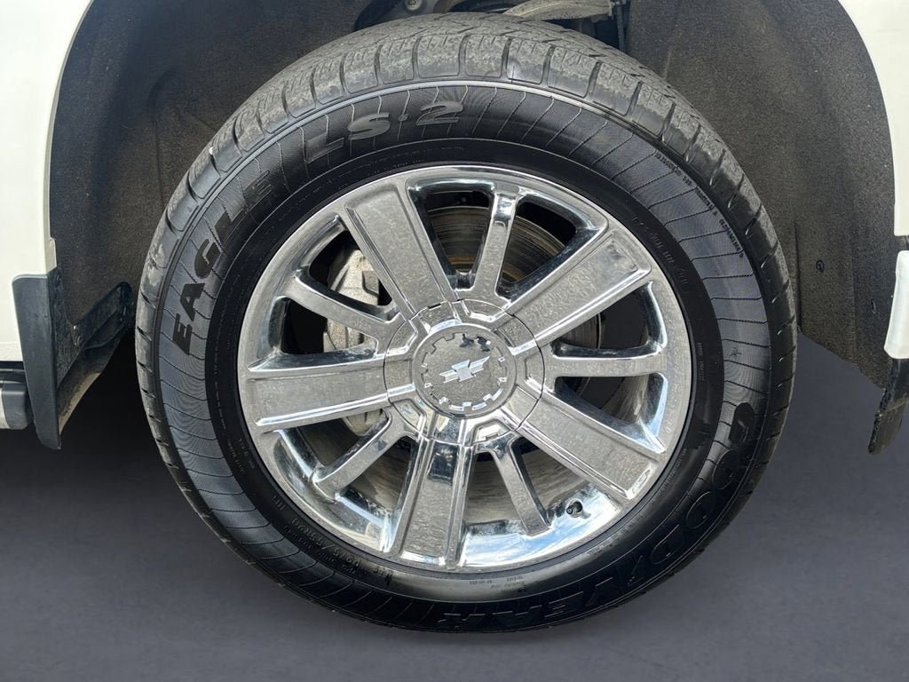 Used 2022 Chevrolet Silverado 1500 High Country AWD/4WD image 9