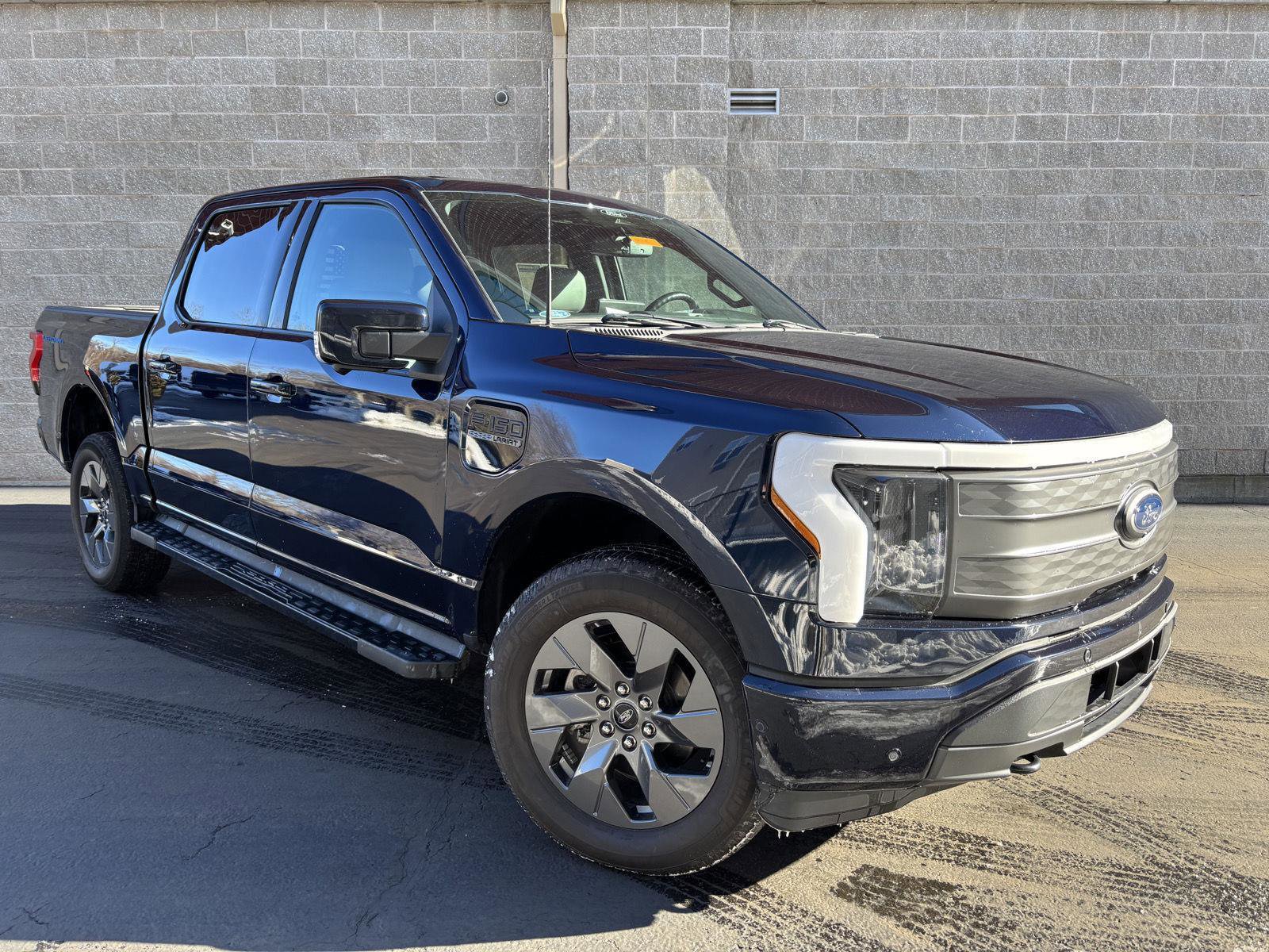 Used 2022 Ford F150 Lightning Lariat w/ Tow Technology Package