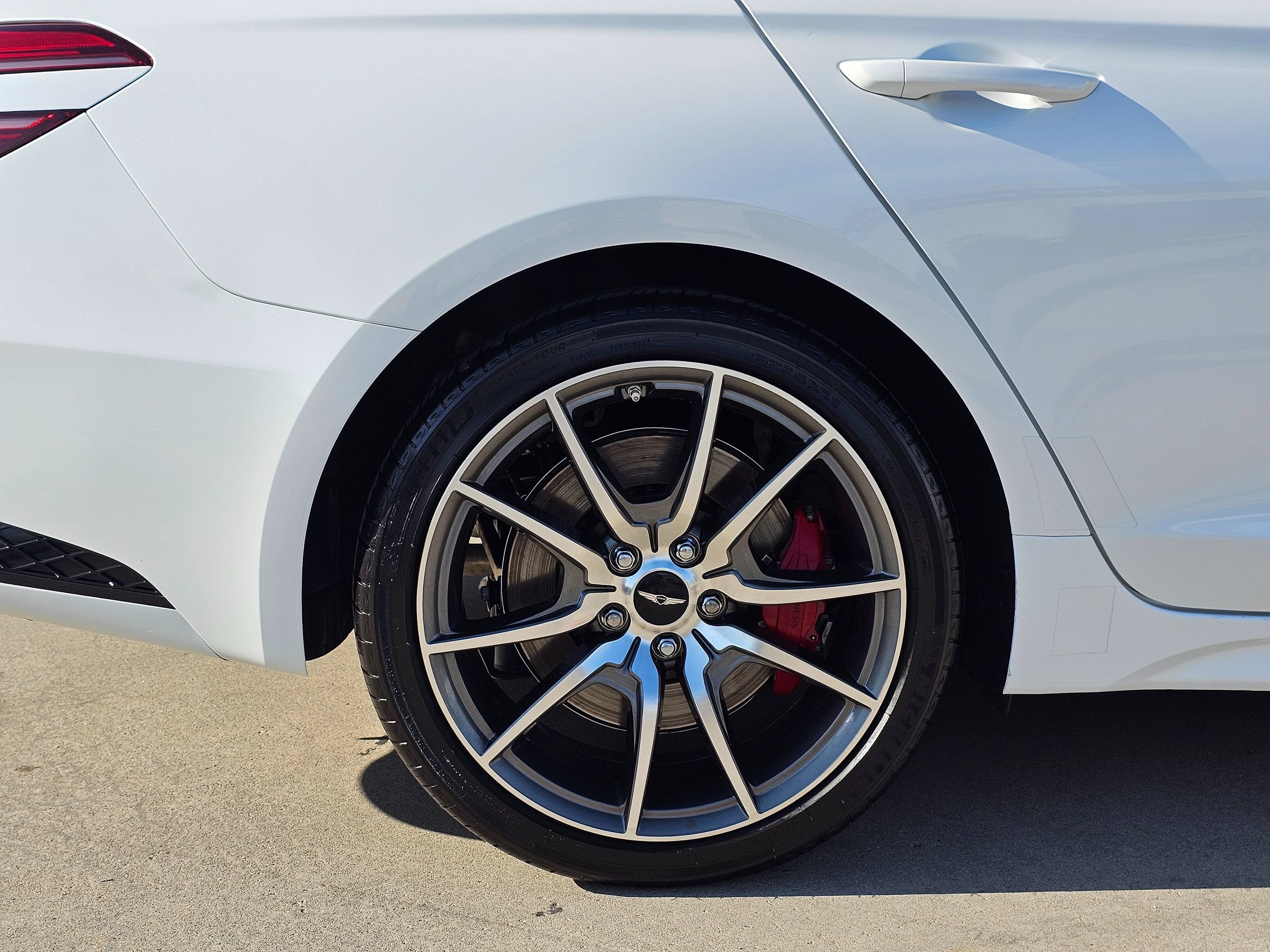 Used 2025 Genesis G70 2.5T RWD image 14