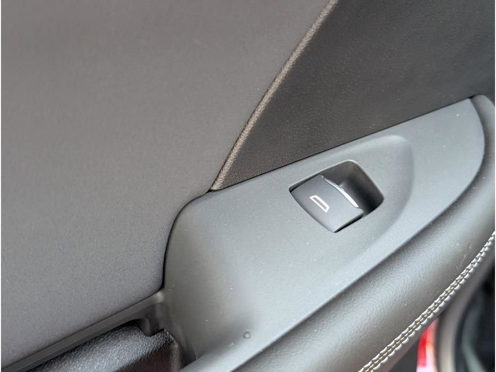 New 2025 Buick Envision Sport Touring image 13