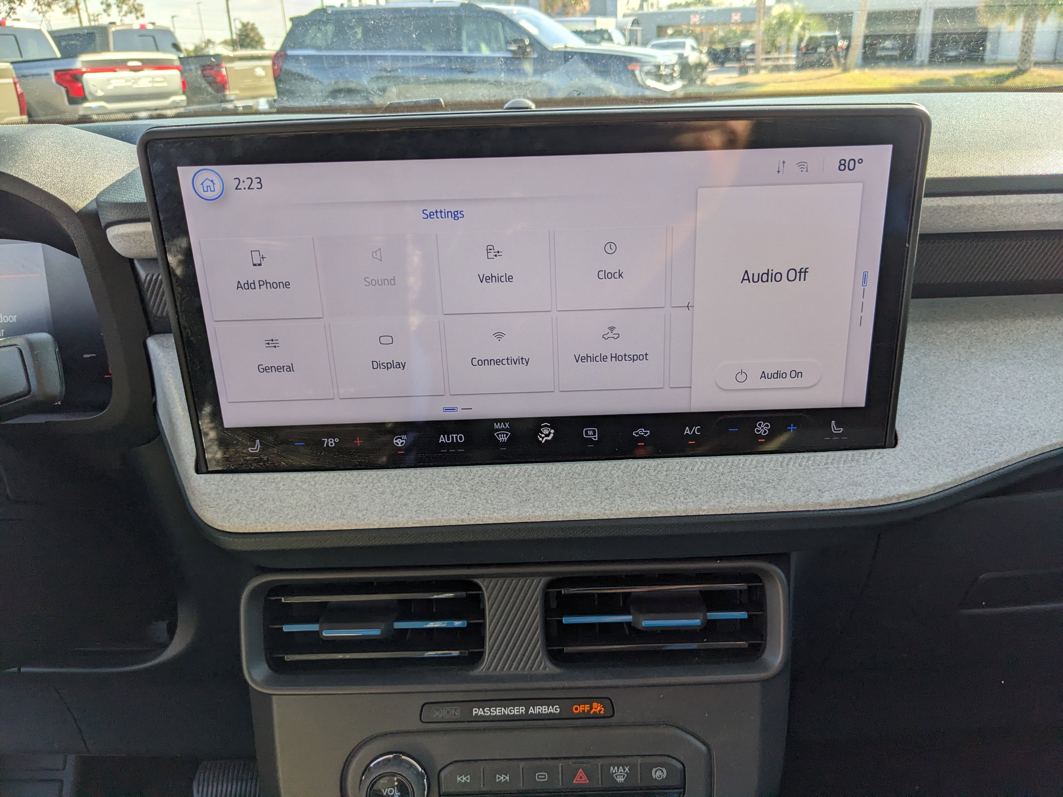 Certified 2025 Ford Maverick XLT w/ XLT Luxury Package image 18