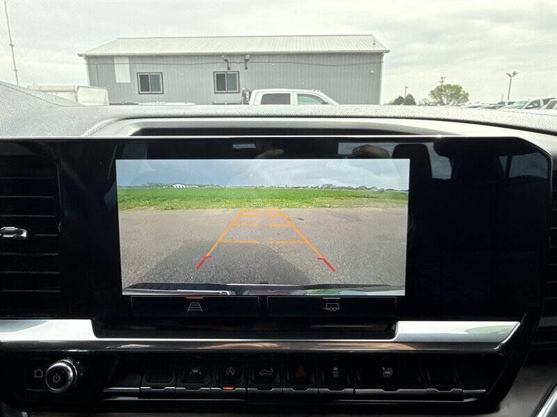 Used 2023 GMC Sierra 1500 SLT w/ SLT Convenience Package AWD/4WD image 30