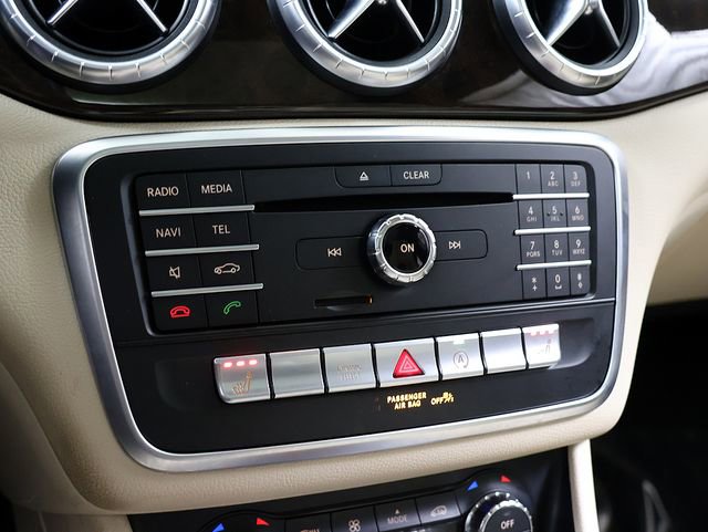 Used 2018 Mercedes-Benz CLA 250 4MATIC image 21