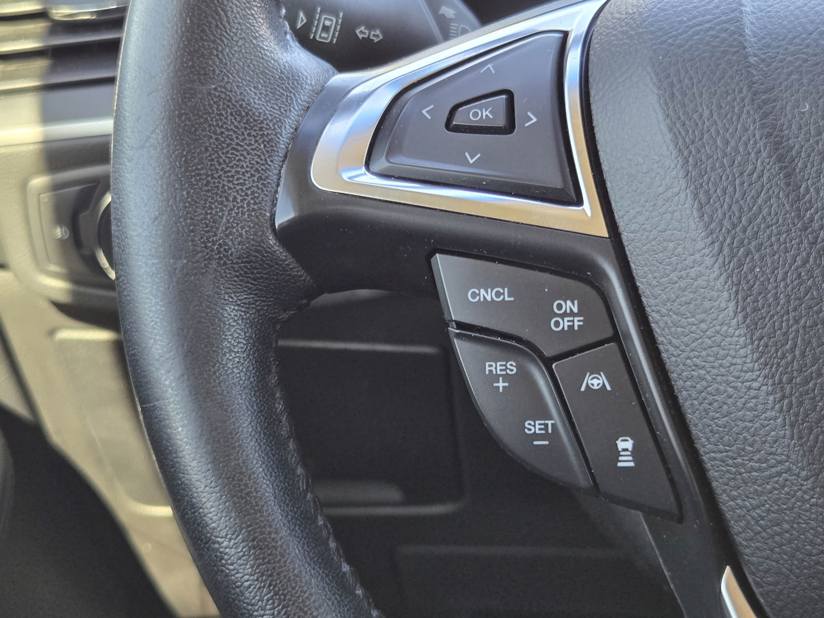Used 2020 Ford Edge SEL w/ Convenience Package FWD image 29