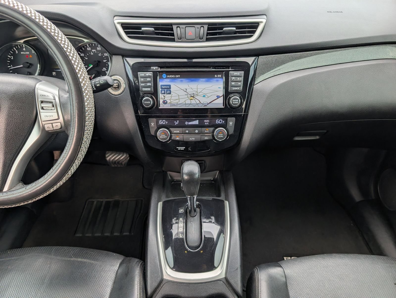 Used 2015 Nissan Rogue SL w/ SL Premium Package FWD image 7