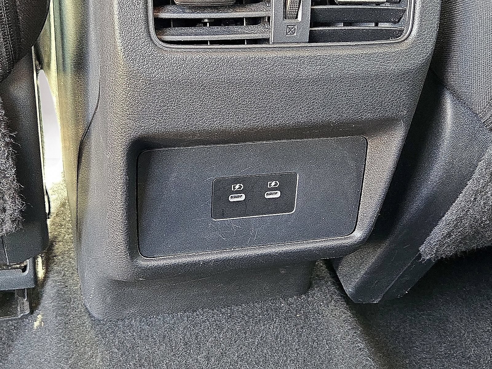 Used 2025 Nissan Rogue SV AWD/4WD image 16