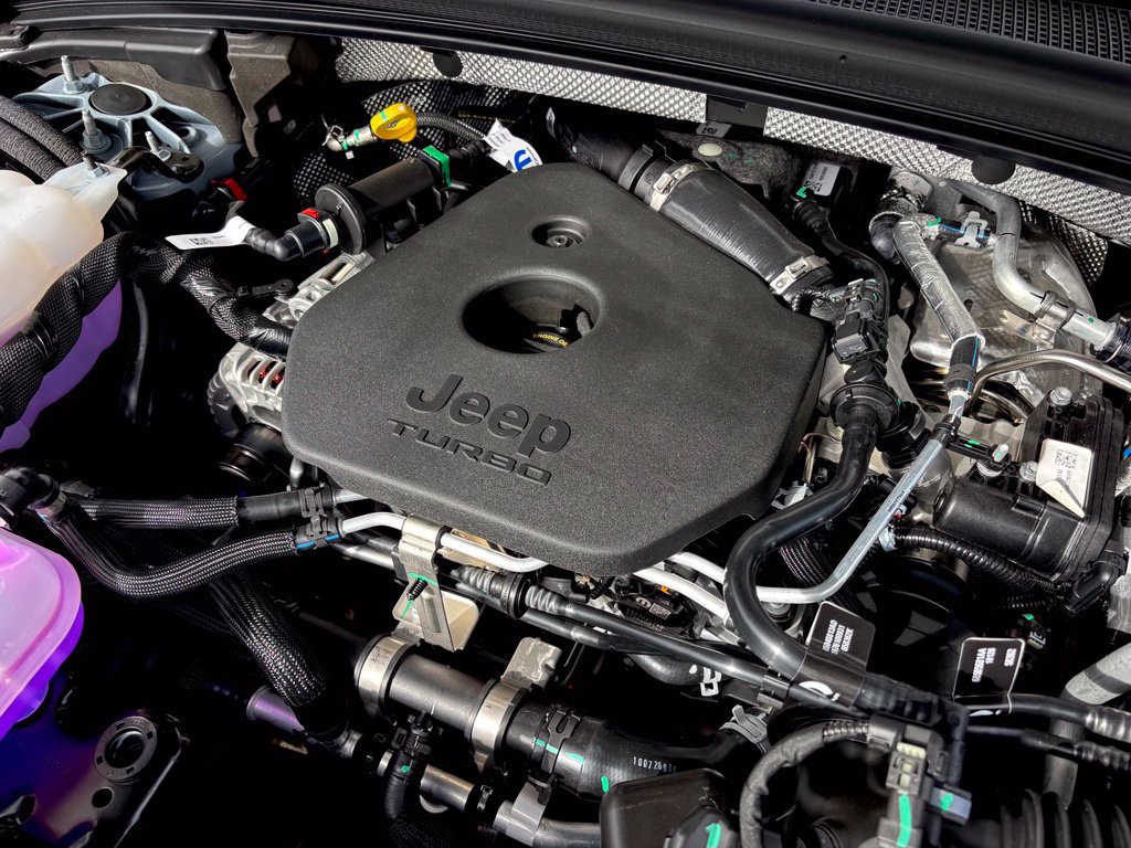 New 2027 Jeep Grand Cherokee Altitude AWD/4WD image 28