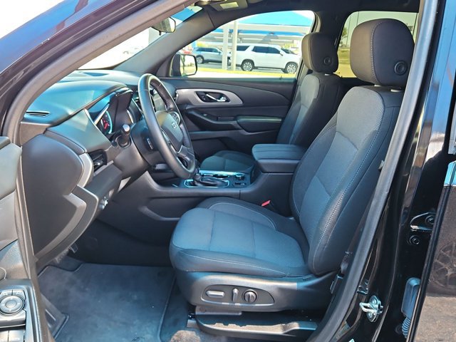 Used 2023 Chevrolet Traverse LT FWD image 15
