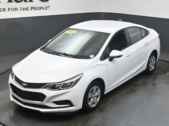 Used 2017 Chevrolet Cruze LS FWD image 48