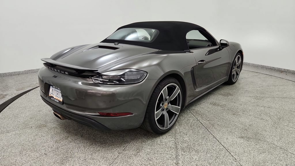 Used 2022 Porsche 718 Boxster RWD image 42