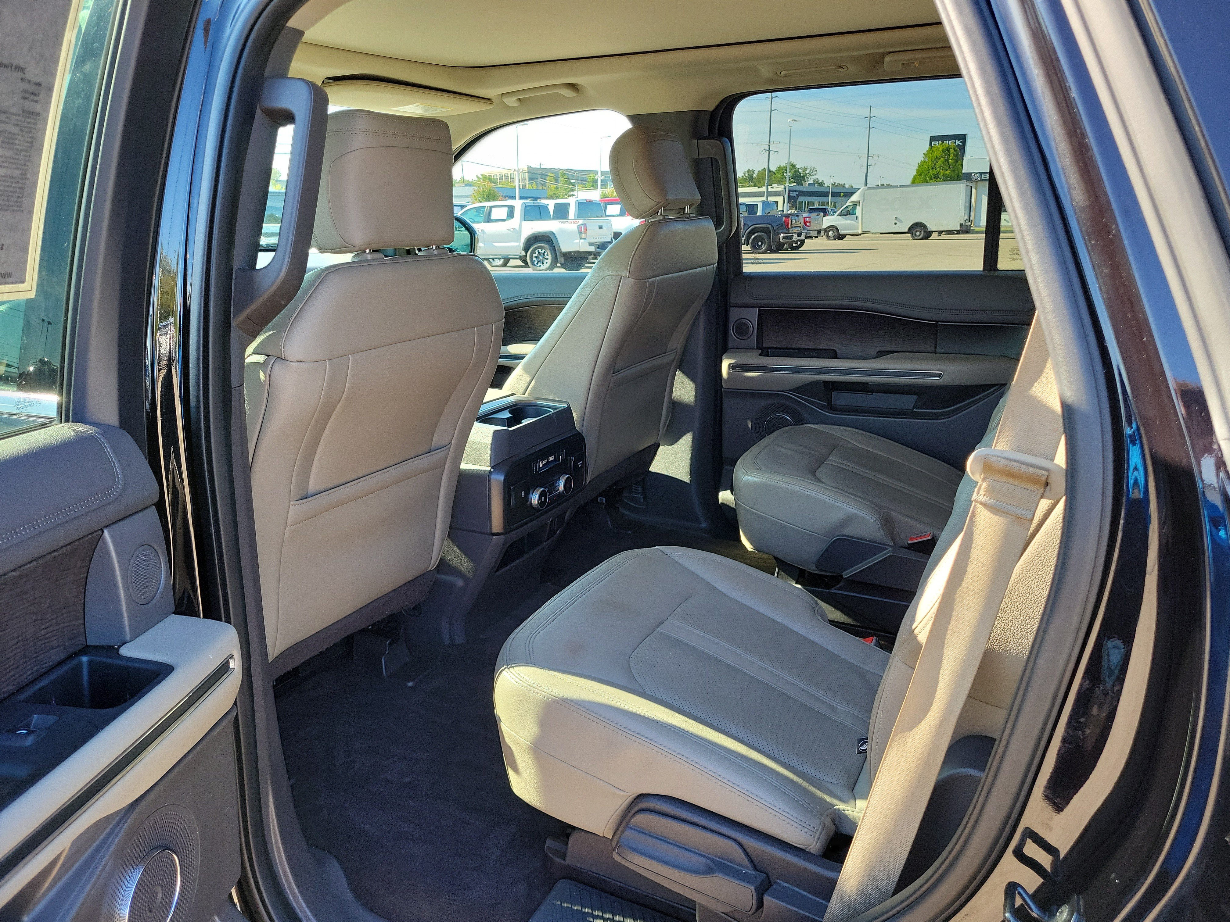 Used 2019 Ford Expedition Limited w/ Equipment Group 301A AWD/4WD image 13